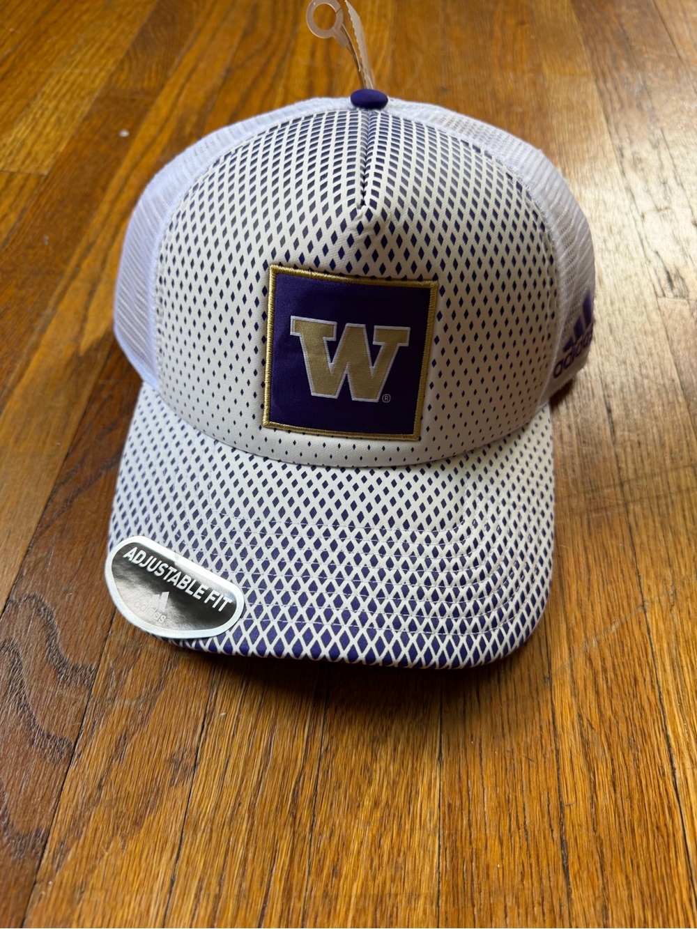 University Washington Huskies Mesh Trucker Hat in White and Purple